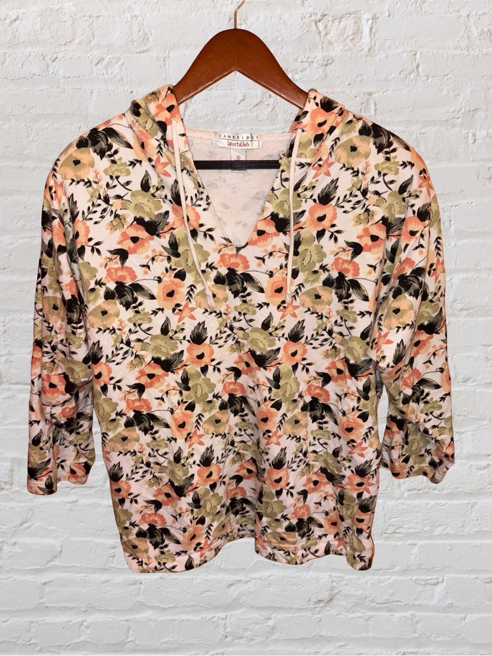 Vintage 100% Cotton 80s/90s Cambridge SportsClub Floral Hoodie